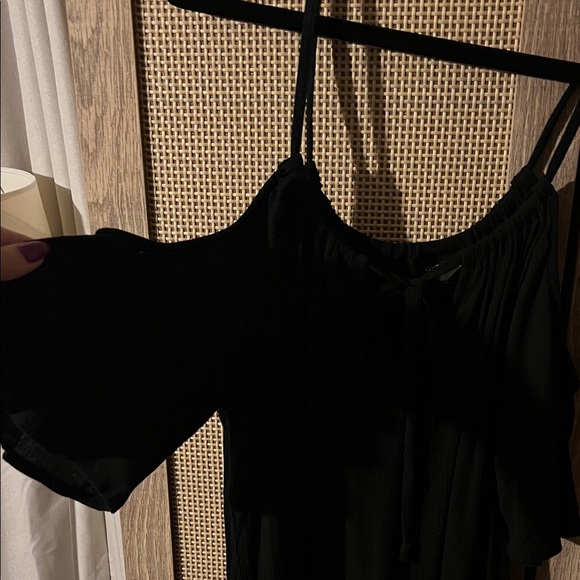 Black Cold Shoulder Cover Up - Picture 4 of 5